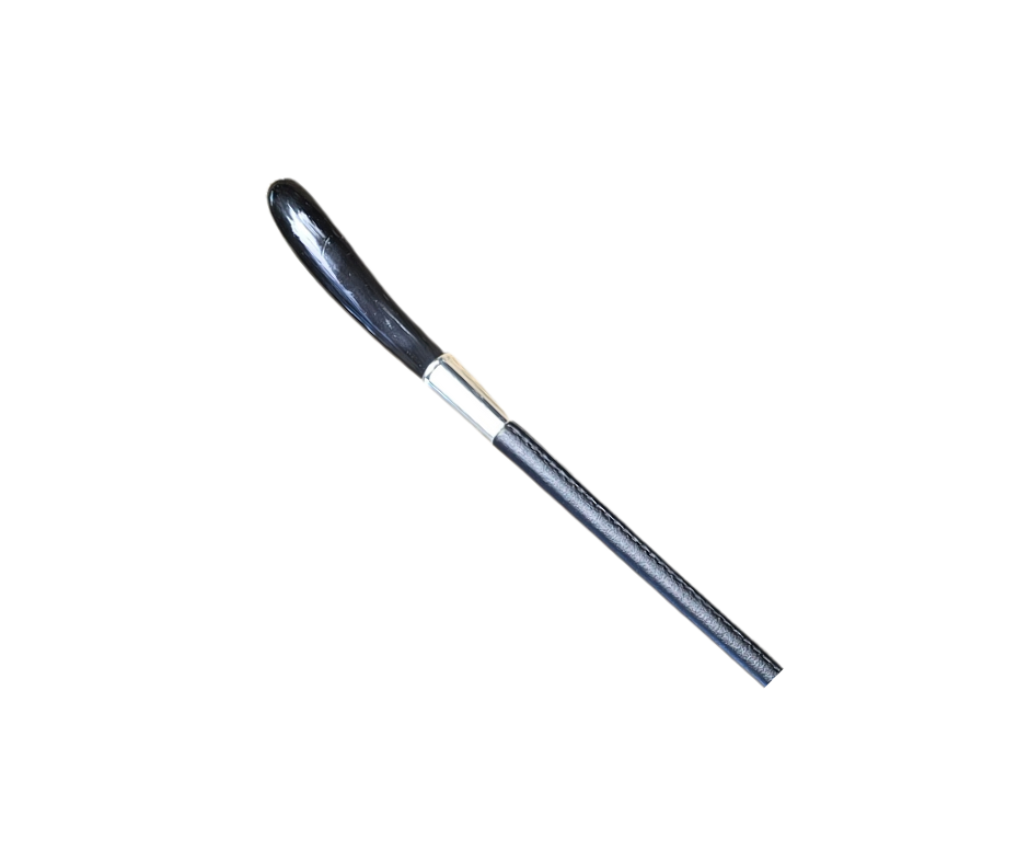 Buffalo Handle Leather Show Whip - Black County